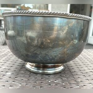 Marlboro Plate by Morton-Parker Canada footed bowl